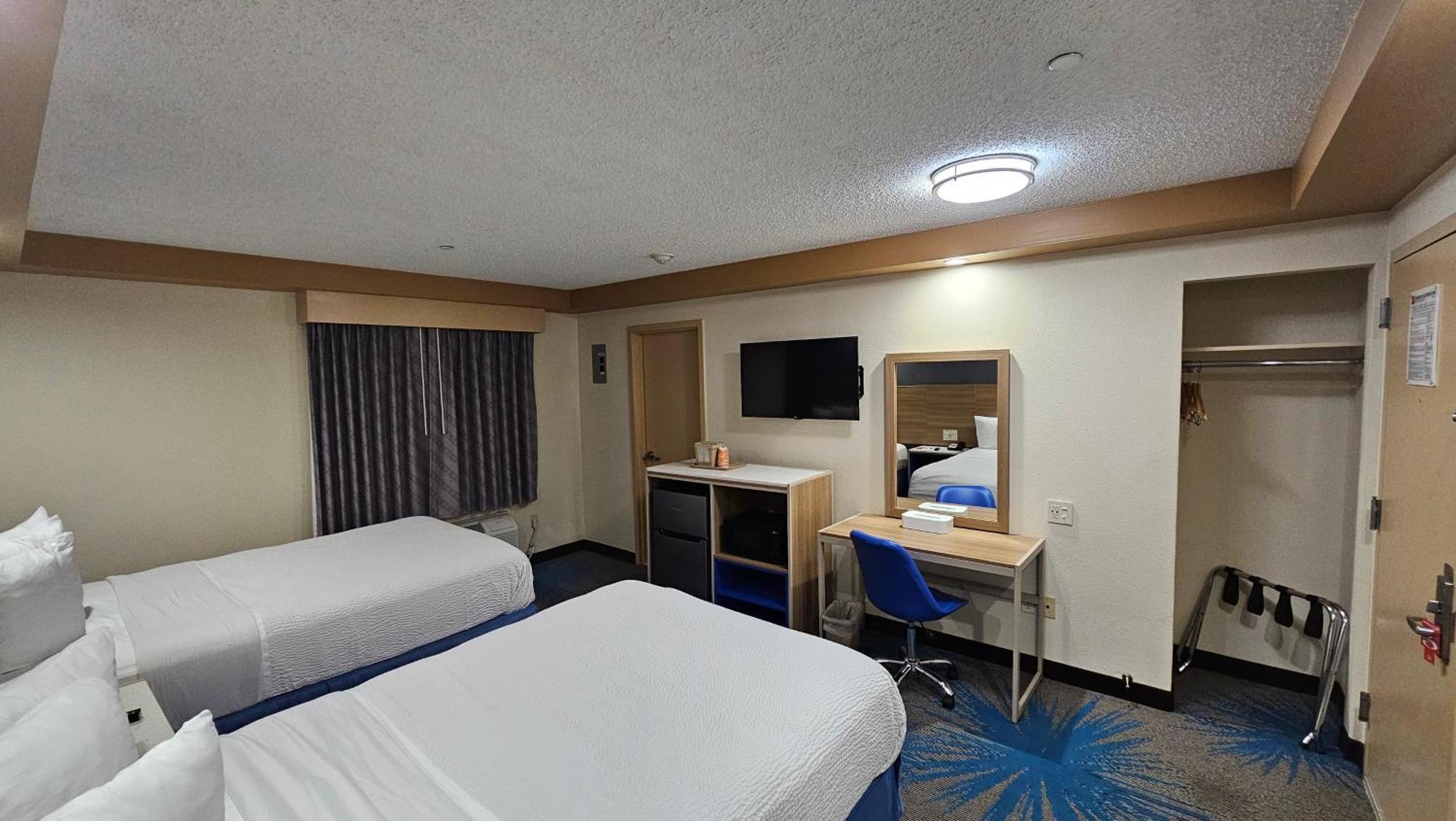 Econo Lodge Woodbridge Iselin Exterior foto